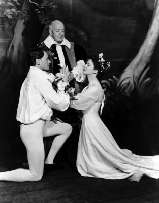 Katharine Hepburn pic #240595
