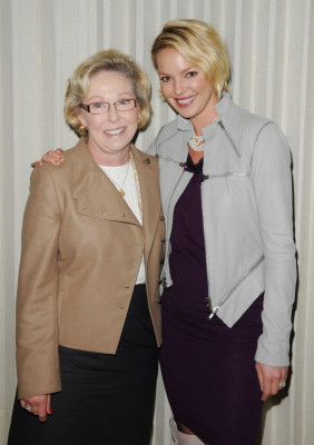 photo 11 in Katherine Heigl gallery [id437264] 2011-11-18 00:00:00