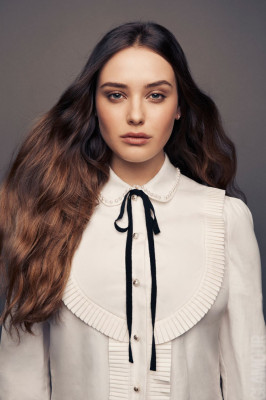 KATHERINE LANGFORD in Glamour Magazine, Mexico July 2020