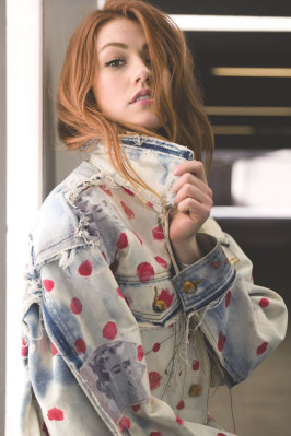 Katherine McNamara pic #1060788