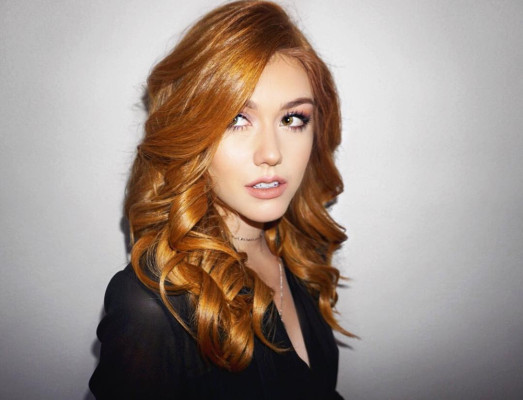 Katherine McNamara pic #940655