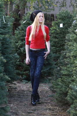 photo 17 in Katherine McNamara gallery [id872349] 2016-03-07 00:00:00