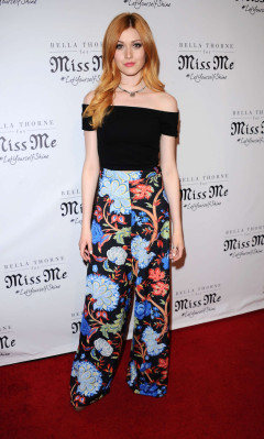 Katherine McNamara pic #865712