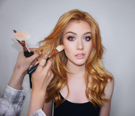 Katherine McNamara pic #974035