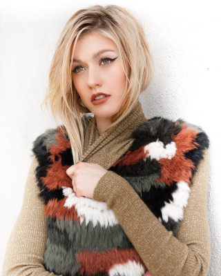 Katherine McNamara pic #1122025