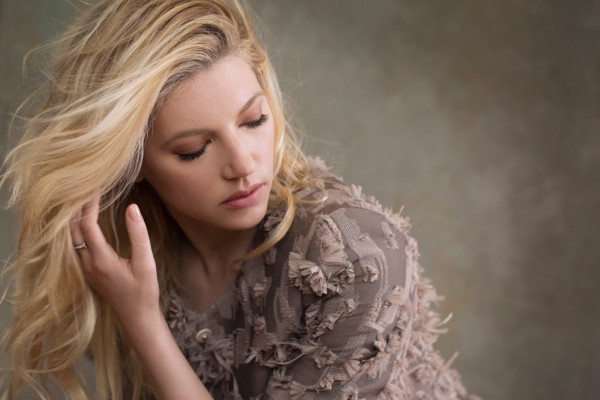 Katheryn Winnick by Magdalena Niziol for Real Style Magazine (2017)