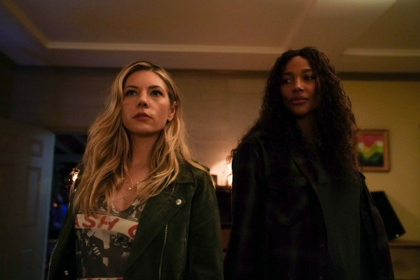 Katheryn Winnick - Big Sky (2021) 2x01 &#039;Wakey, Wakey&#039;