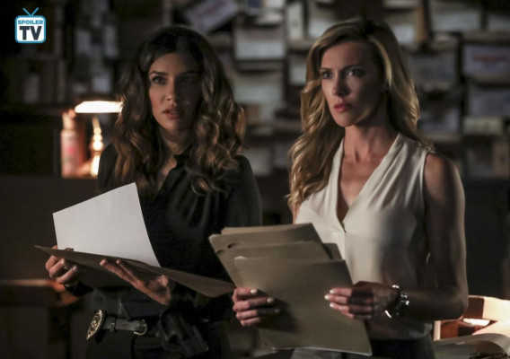 Katie Cassidy – “Arrow” Season 7 Stills 2018