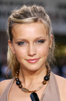 Katie Cassidy pic #165591