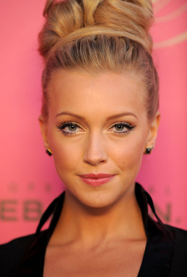 Katie Cassidy pic #200668