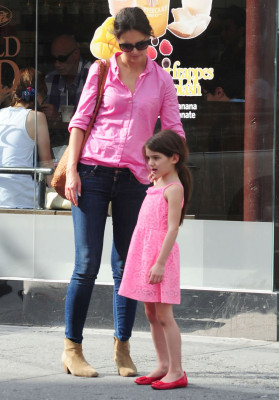 Katie Holmes pic #537168
