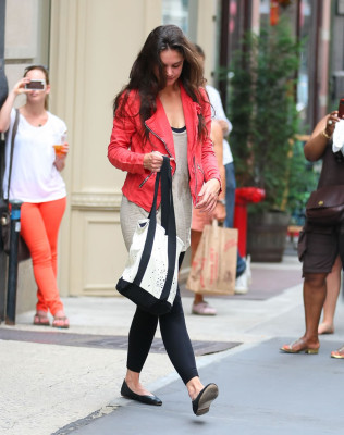 Katie Holmes pic #538155