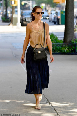 Katie Holmes pic #1223397