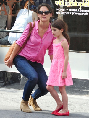 Katie Holmes pic #536740