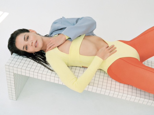 Katie Holmes by Bec Parsons for Vogue Australia // 2020
