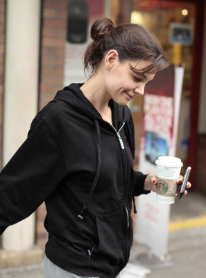 Katie Holmes pic #373933