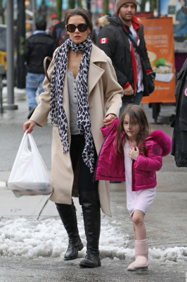 Katie Holmes pic #373929