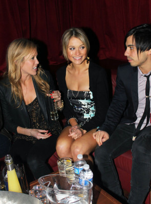 photo 23 in Katrina Bowden gallery [id361974] 2011-02-21 00:00:00