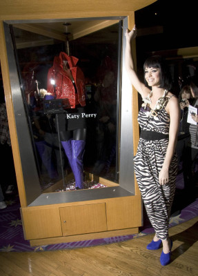 photo 24 in Katy Perry gallery [id135440] 2009-02-16 00:00:00