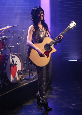 photo 7 in Katy Perry gallery [id129380] 2009-01-19 00:00:00
