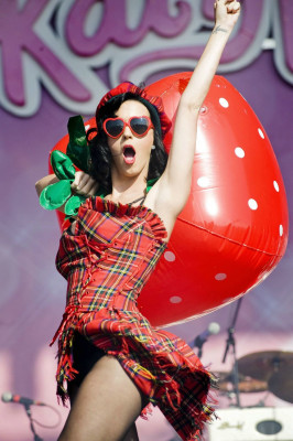 photo 25 in Katy Perry gallery [id424352] 2011-09-30 00:00:00