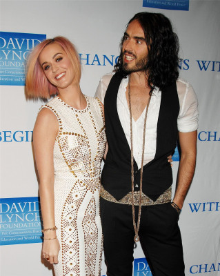 photo 5 in Katy Perry gallery [id443859] 2011-12-07 00:00:00