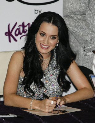 photo 4 in Katy Perry gallery [id354591] 2011-02-08 00:00:00
