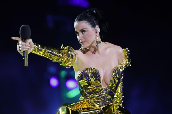 Katy Perry – Coronation Concert in Windsor May 2023