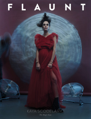 Kaya Scodelario-«FLAUNT» 2021.