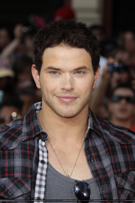 Kellan Lutz pic #285176