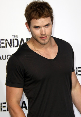 Kellan Lutz pic #293170
