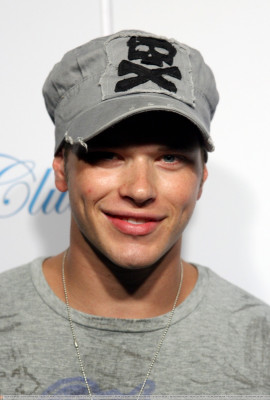 Kellan Lutz pic #287457