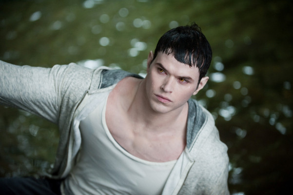 Kellan Lutz pic #283960