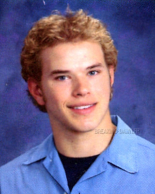 Kellan Lutz pic #294550