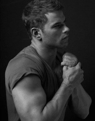 Kellan Lutz pic #484088
