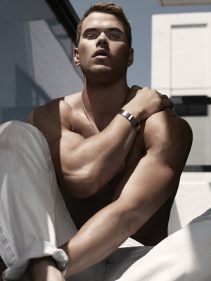 Kellan Lutz pic #484089
