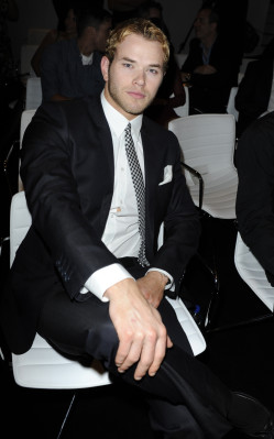 photo 3 in Kellan Lutz gallery [id316398] 2010-11-22 00:00:00