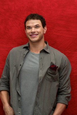 Kellan Lutz pic #280860