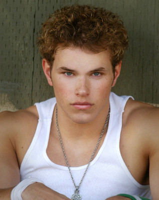 Kellan Lutz pic #264309