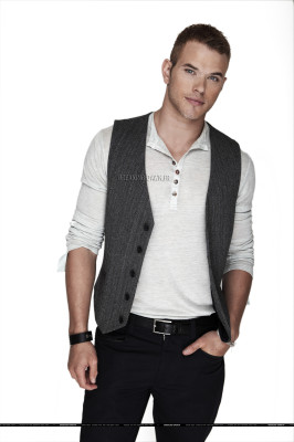 Kellan Lutz pic #290720