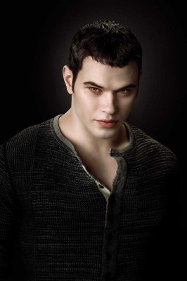 Kellan Lutz pic #283435