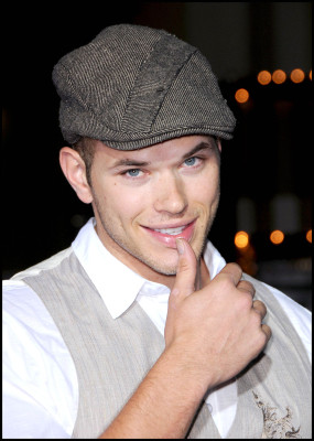 Kellan Lutz pic #283743