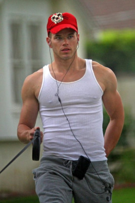 photo 14 in Kellan Lutz gallery [id169685] 2009-06-25 00:00:00