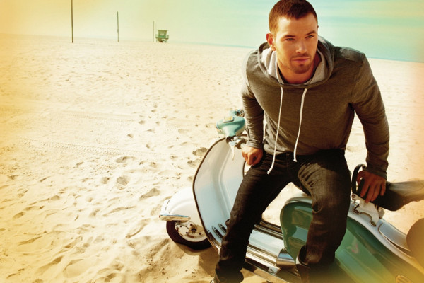 Kellan Lutz pic #521829