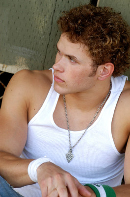 Kellan Lutz pic #264311