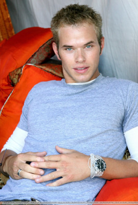 Kellan Lutz pic #286091