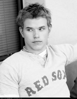 photo 3 in Kellan Lutz gallery [id233497] 2010-01-14 00:00:00