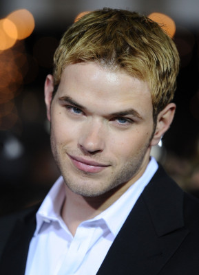 Kellan Lutz pic #291895