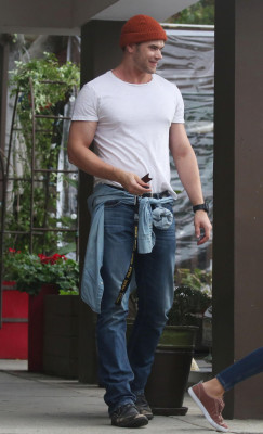 Kellan Lutz pic #1018542