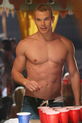 photo 8 in Kellan Lutz gallery [id139560] 2009-03-10 00:00:00